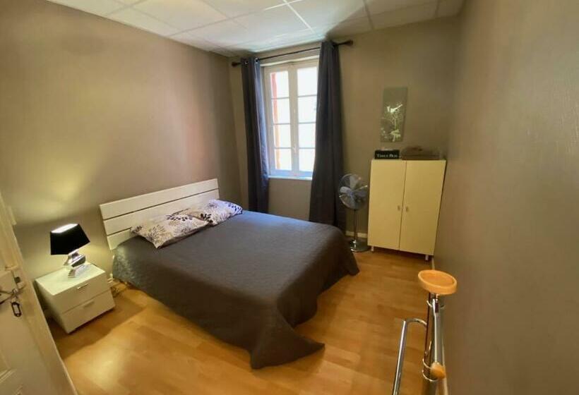 Номер Basic, Hôtel Restaurant L Escale Chez Mimi