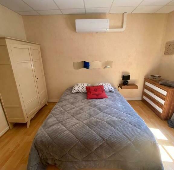 Номер Стандарт, Hôtel Restaurant L Escale Chez Mimi