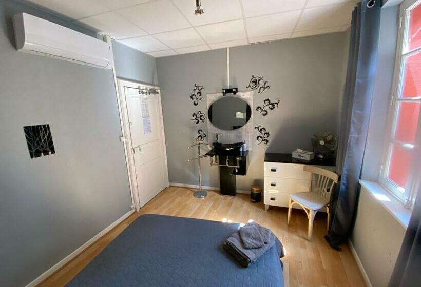 Номер Стандарт, Hôtel Restaurant L Escale Chez Mimi