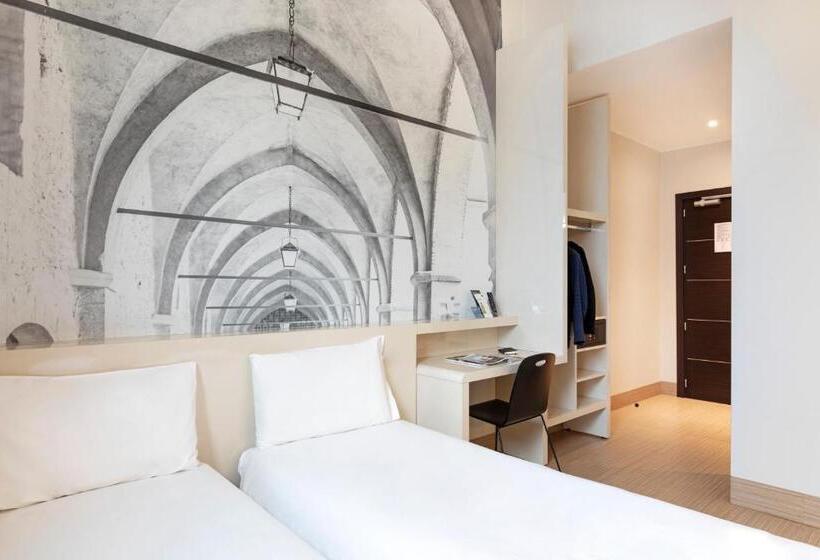 اتاق استاندارد, B&b Hotel Bergamo