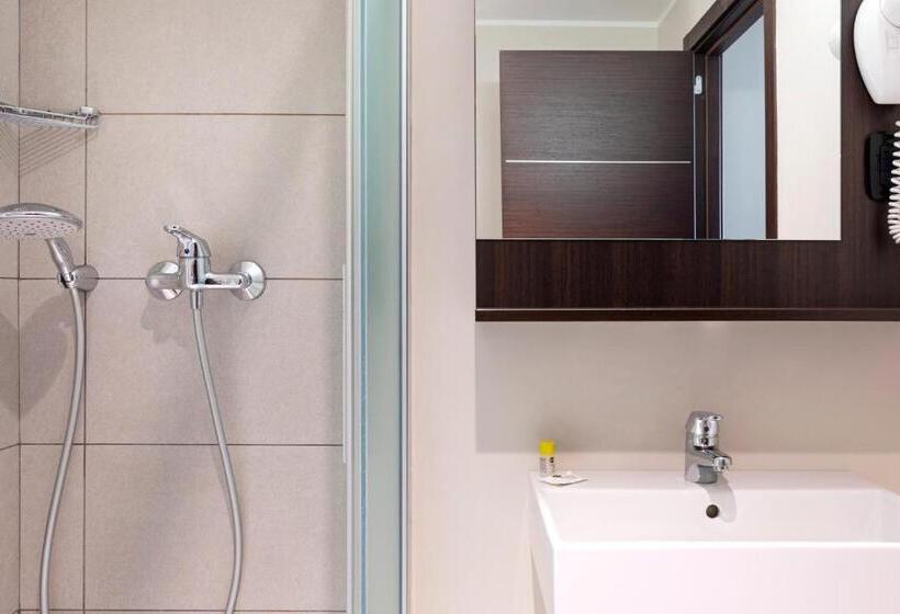 اتاق استاندارد یک نفره, B&b Hotel Bergamo