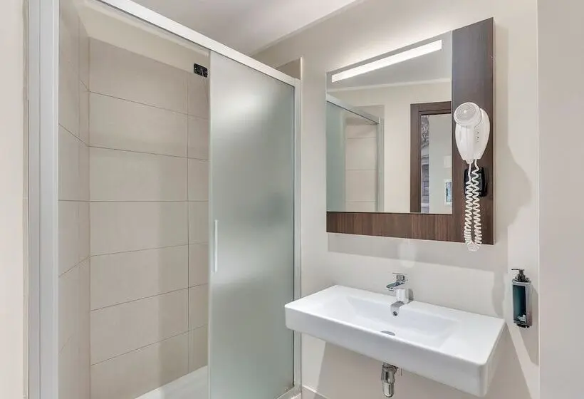 テラス付きシングルルーム, B&B Hotel Bergamo City