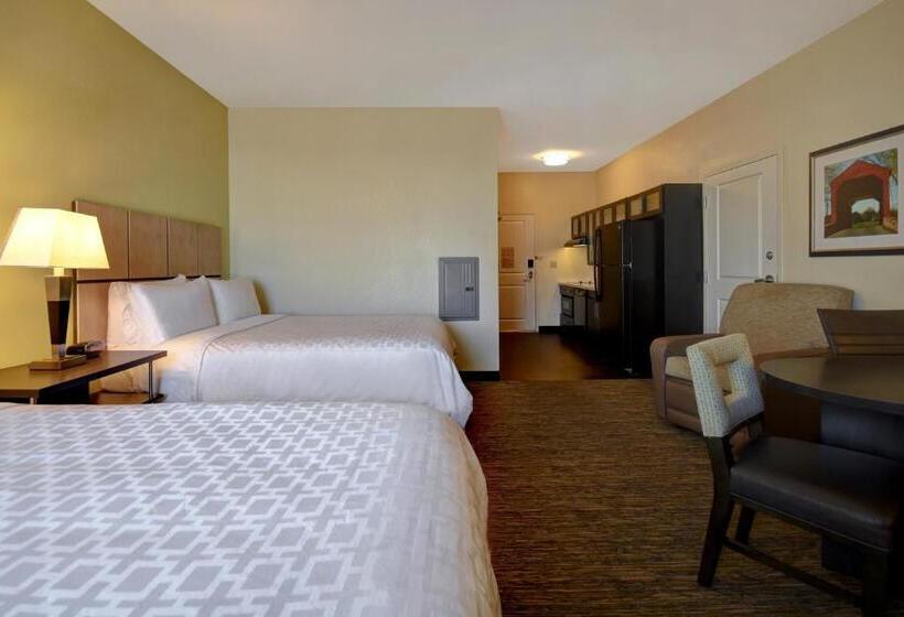 身障者適用クイーンサイズベッドルーム, Candlewood Suites Carrollton, An Ihg
