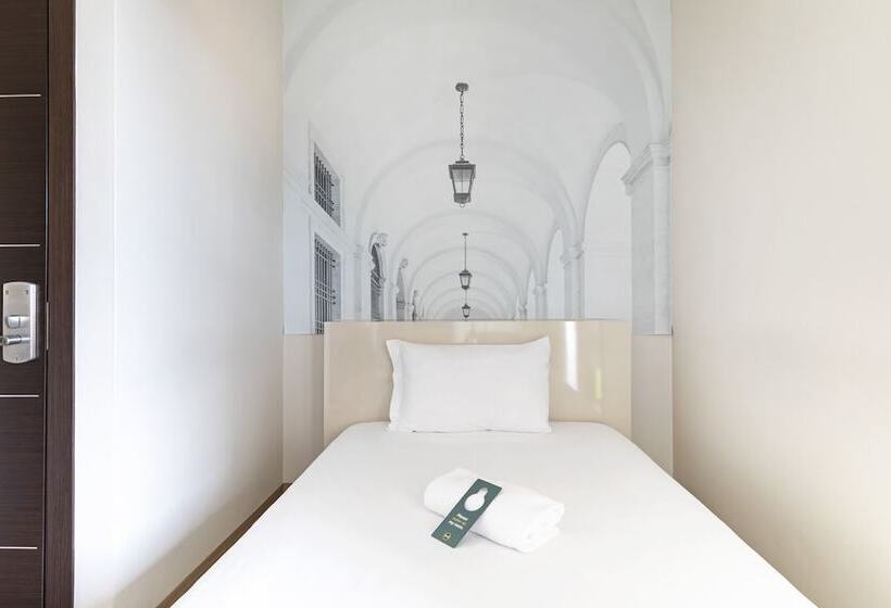 اتاق استاندارد یک نفره, B&b Hotel Bergamo