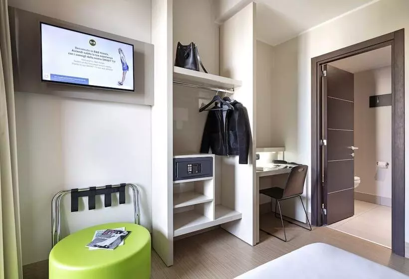 テラス付きシングルルーム, B&B Hotel Bergamo City