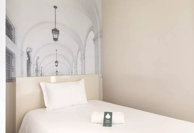 テラス付きシングルルーム, B&B Hotel Bergamo City