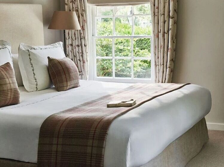 Люкс, Coworth Park Dorchester Collection