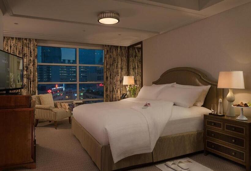 سوییت اجرایی, Discovery Primea