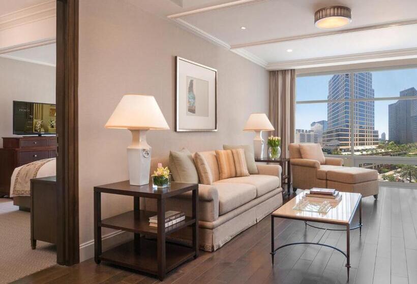 سوییت اجرایی, Discovery Primea