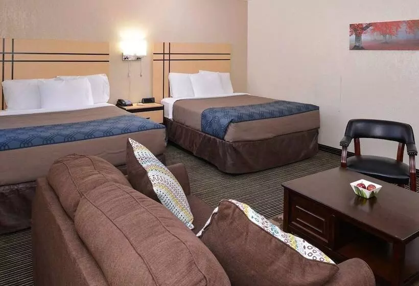 スイート, Econo Lodge Rochester I 90 & I 390