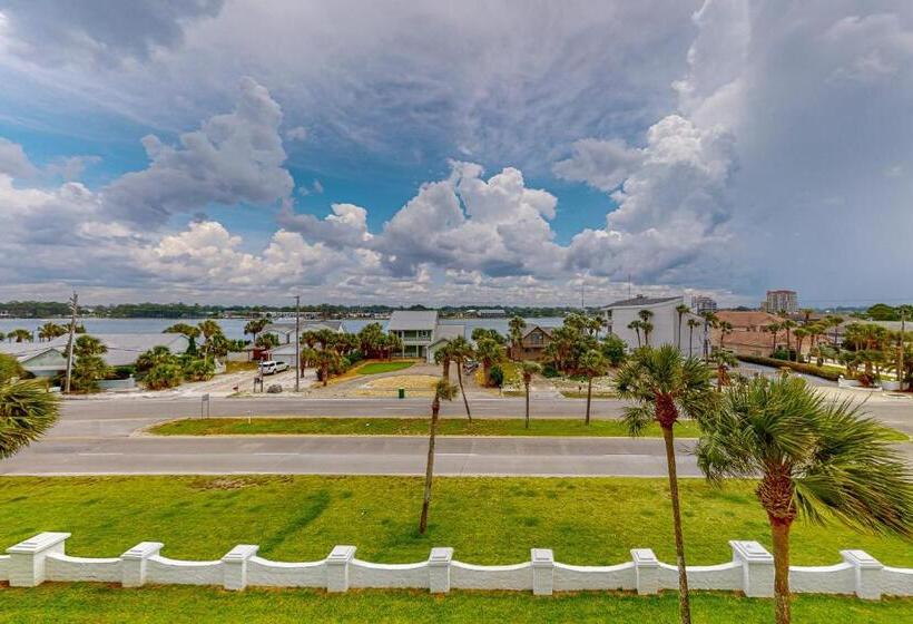 شقة غرفتين, El Matador 546