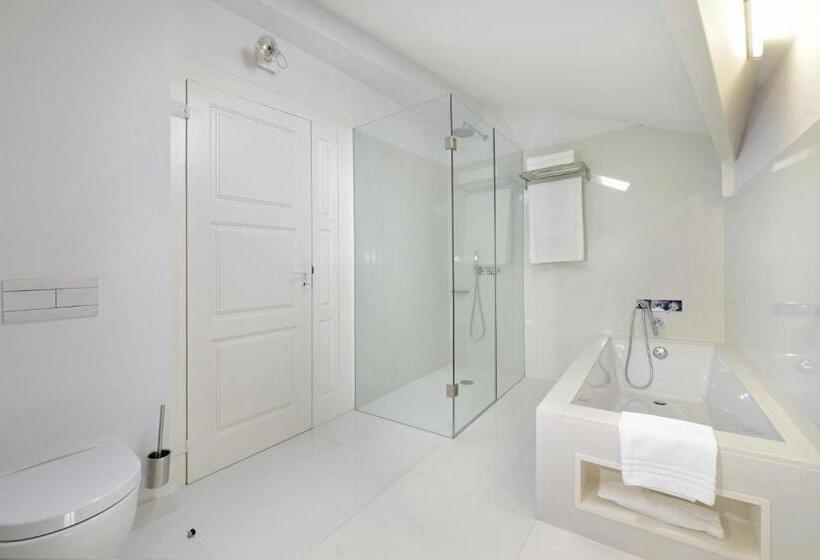 Люкс, Emaj Boutique