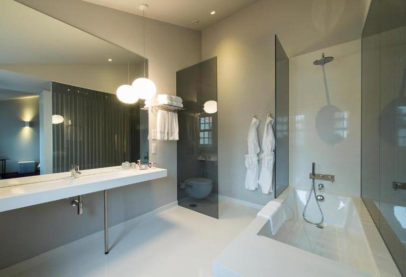 Номер Deluxe, Emaj Boutique