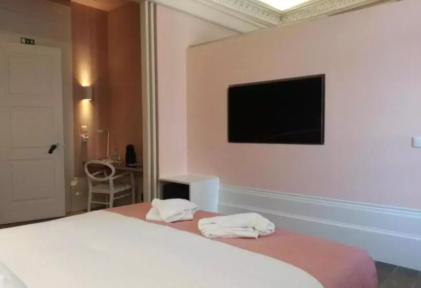 اتاق لوکس, Emaj Boutique