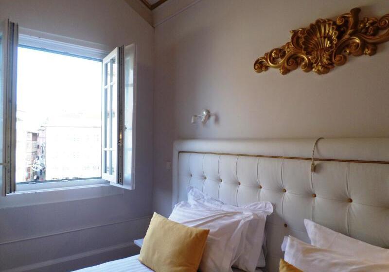 Люкс, Emaj Boutique