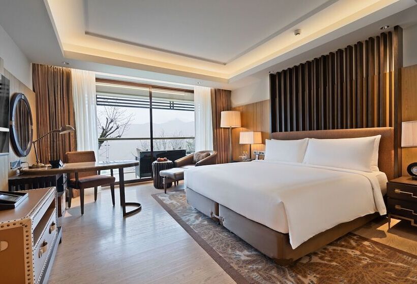 חדר סטנדרט מיטה זוגית, Jw Marriott Mussoorie Walnut Grove Resort & Spa