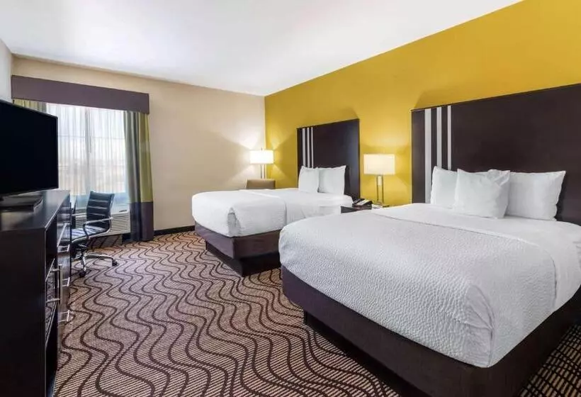 身障者適用スタンダードルーム, La Quinta By Wyndham Artesia