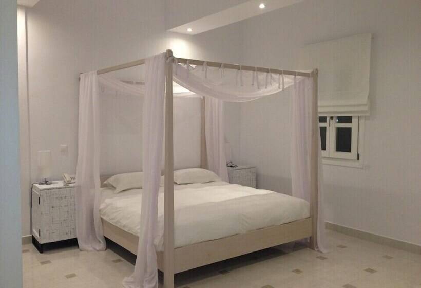 اتاق لوکس, Margie Mykonos