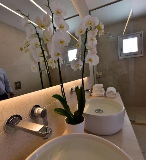 اتاق لوکس با چشمانداز دریا, Margie Mykonos