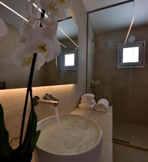 اتاق لوکس با چشمانداز دریا, Margie Mykonos