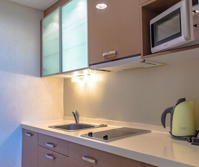 آپارتمان 1 خوابه, Mega Palace