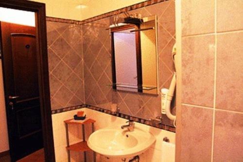 غرفة قياسية, Nastro Azzurro