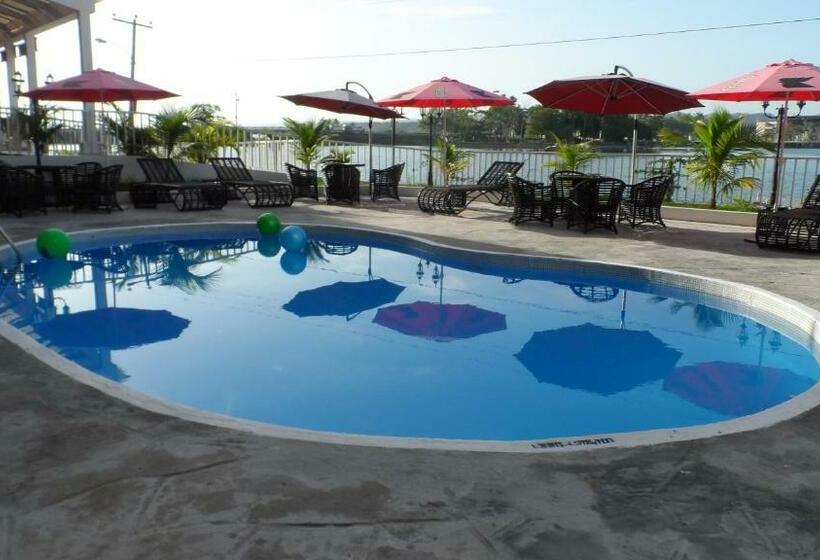 اتاق استاندارد با 2 تخت دوبل, Ramada Tikal Isla De Flores