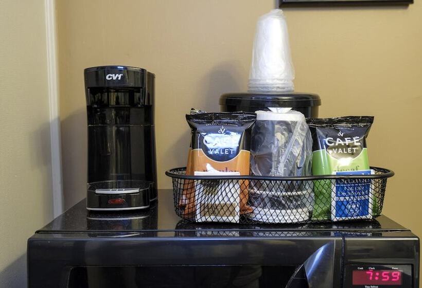 디럭스 룸, Red Roof Inn And Suites Herkimer