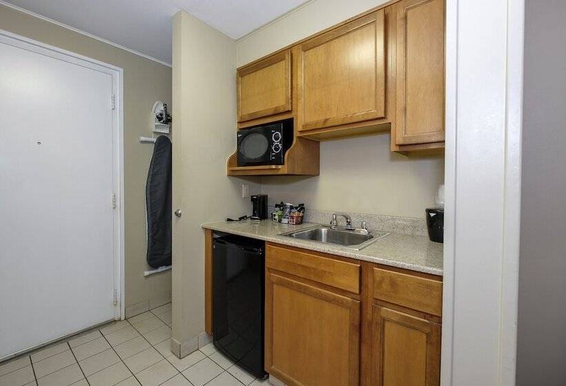 스위트, Red Roof Inn And Suites Herkimer