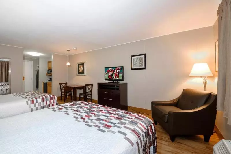 クイーンサイズベッドのスイートルーム, Red Roof Inn And Suites Herkimer