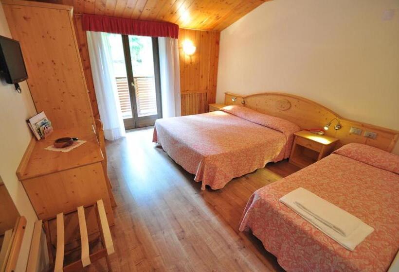 غرفة قياسية ثلاثية, Rifugio Sores