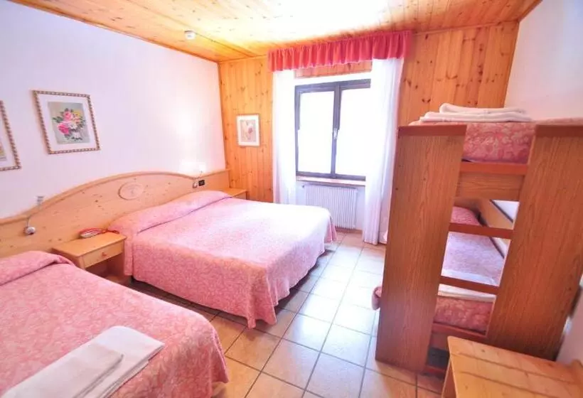 スタンダード5人部屋, Rifugio Sores
