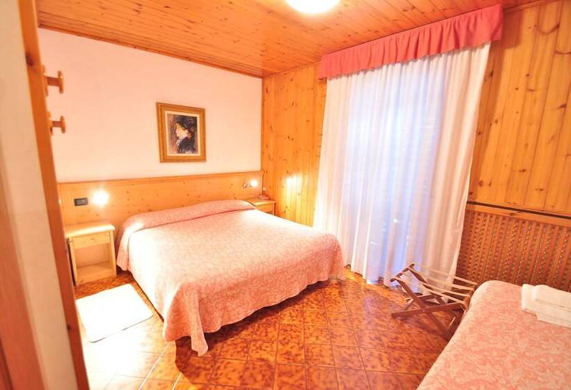 غرفة قياسية ثلاثية, Rifugio Sores