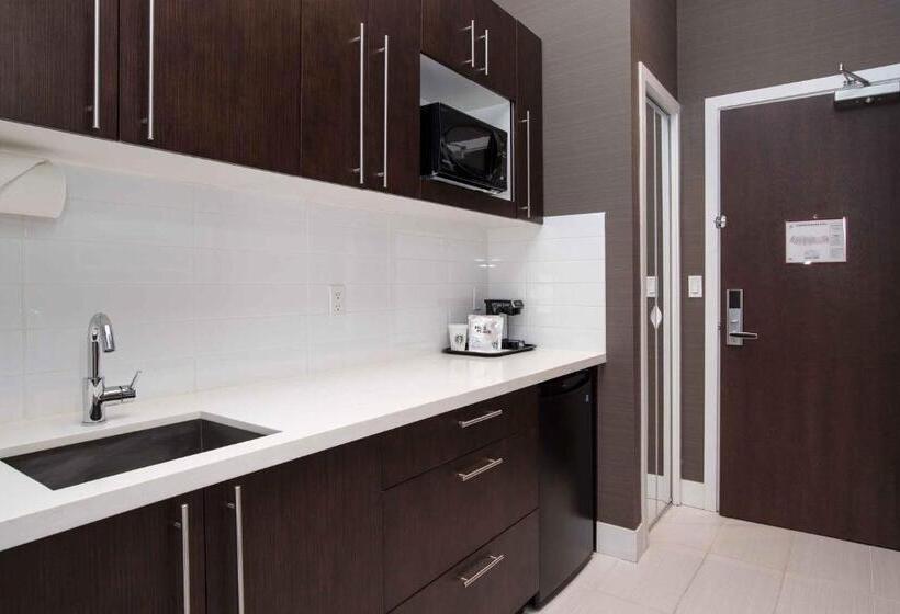 Suite Kingsize Bett, Sandman Signature Kamloops