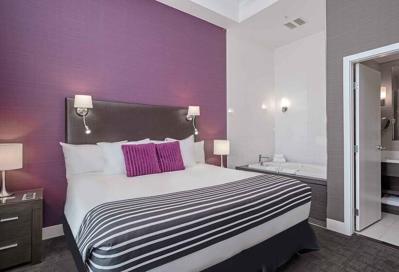 Suite Kingsize Bett, Sandman Signature Kamloops