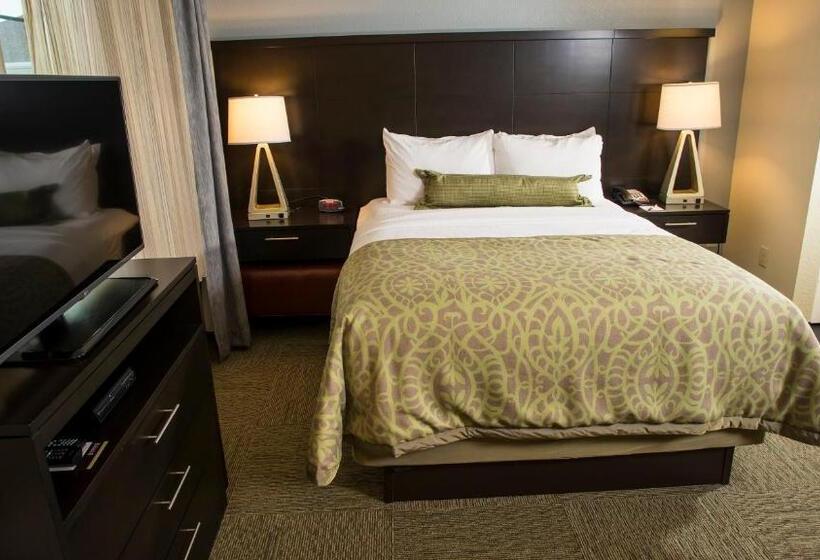 스탠다드 스튜디오, Staybridge Suites Lexington, An Ihg