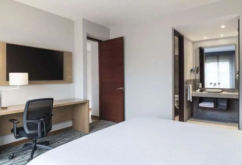 2ベッドスイートルーム, Staybridge Suites Lexington, An Ihg