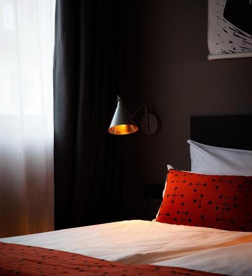 إستوديو قياسى, The Flushing Meadows