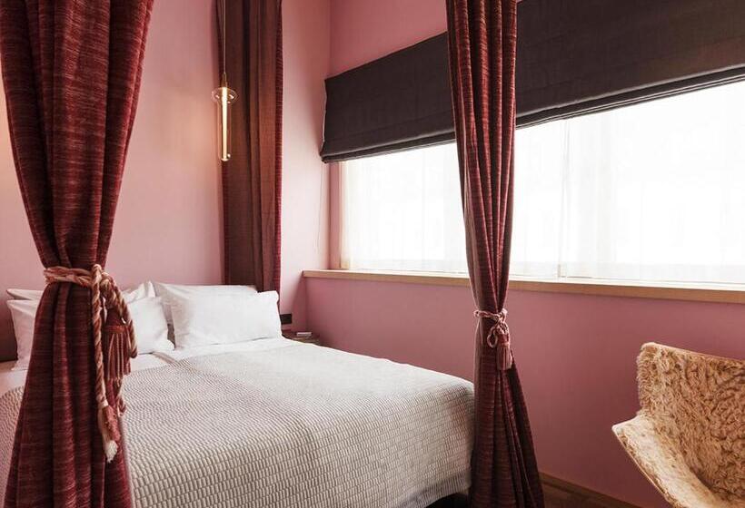 إستوديو قياسى, The Flushing Meadows