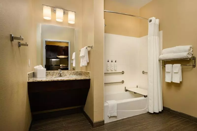 キングサイドベッドのスタンダードワンルーム, Towneplace Suites By Marriott Houston Westchase