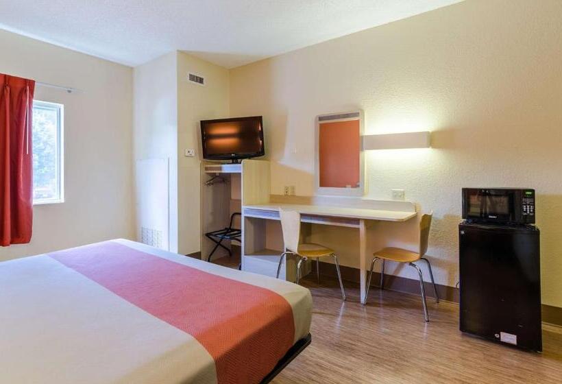 غرفة قياسية سرير كينج, Motel 6bristol, Va