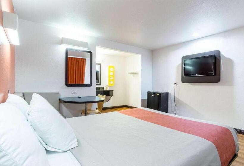 Номер Стандарт, Motel 6 Riverside, Ca  Ucr East