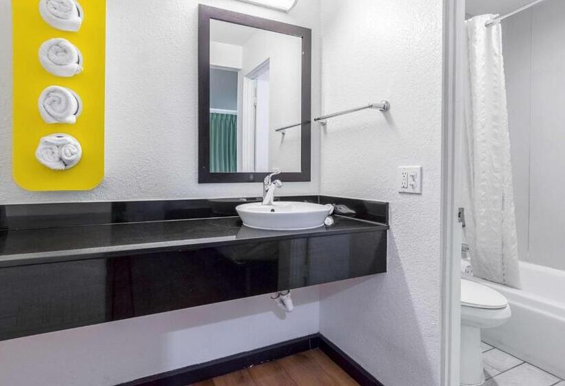 스탠다드 룸, Motel 6 Riverside, Ca  Ucr East