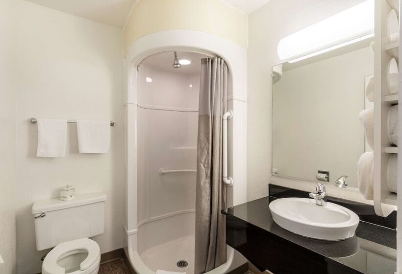 חדר סטנדרט שתי מיטות זוגיות, Motel 6del Rio, Tx