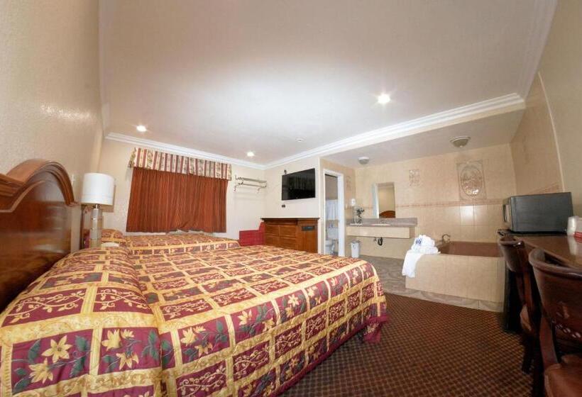 豪华房间带漩涡浴缸, The Palace Inn