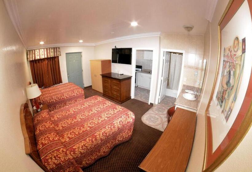 豪华房间带漩涡浴缸, The Palace Inn