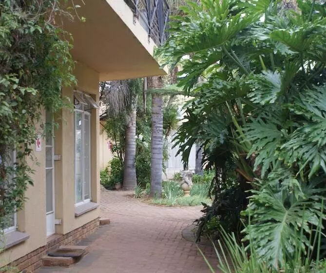 اتاق استاندارد, Elizabeth Lodge