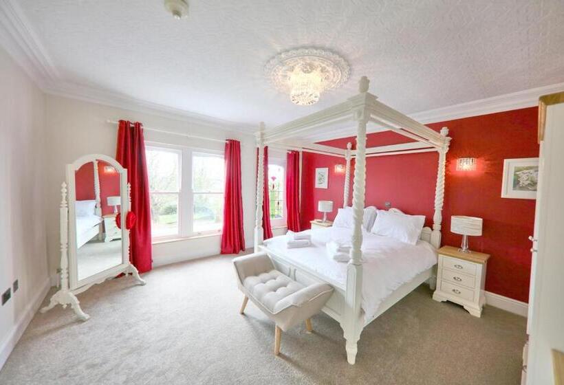 סוויטה דלוקס, Llwyn Country House