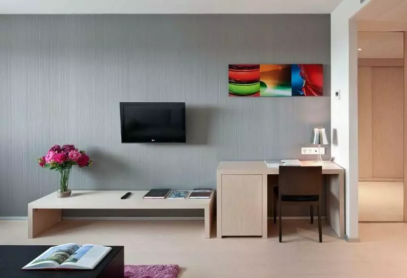 スイート, Sercotel Hola Tafalla