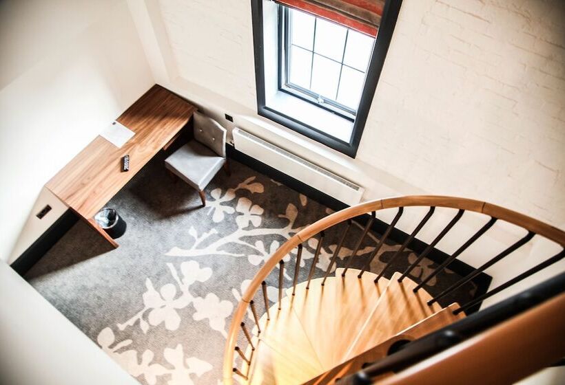 スタンダードルーム, The Ainscow